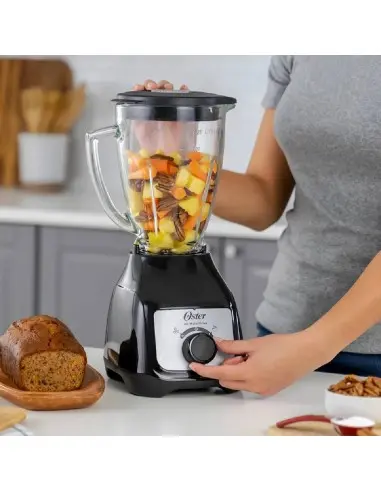 licuadora-oster-15-lt-vaso-de-vidrio-2-velocidades-800-watts-negro-blstkagbrd (3).webp